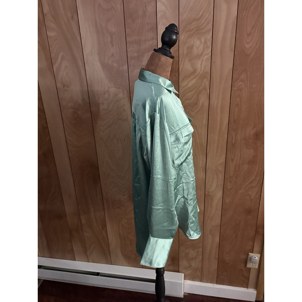 Loft Women’s Satin Wide Cuffed Utility Shirt‎ size Medium M NWT Green - Picture 3 of 8